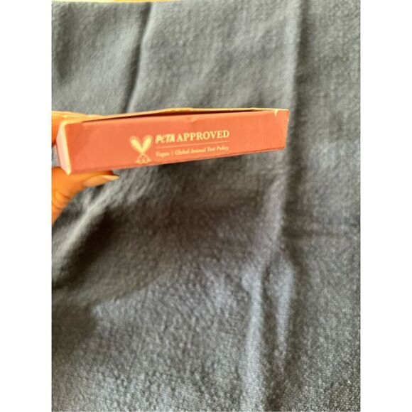 Brand New In Box Ciate London Women's The Velvet Palette Eyeshadow 12 Pcs - Picture 7 of 9